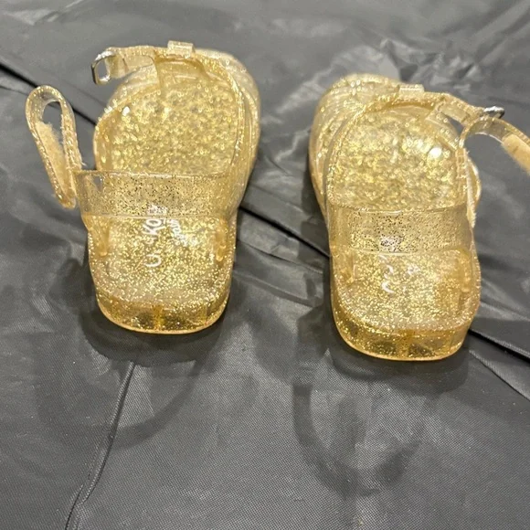 OshKosh B'gosh Glittery Gold Kids Sandals - Picture 3 of 6